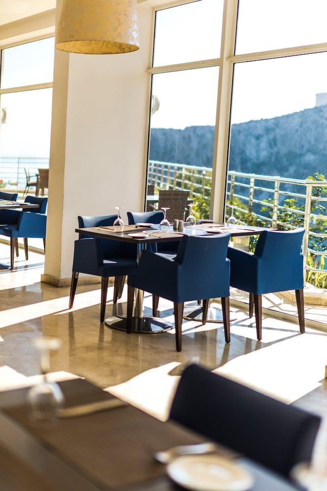 Suites Hotel Mohammed V By Accor Al Hoceima Exterior photo